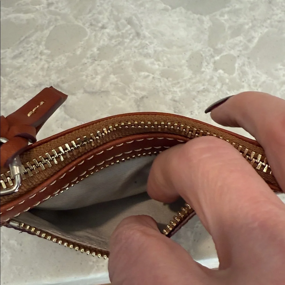 Dooney & Bourke pebble grain coin case - Picture 5 of 6